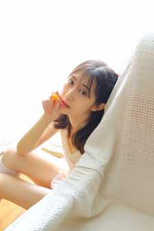 《漂亮的女邻居》三级